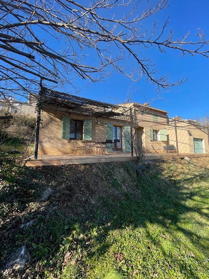 Three-Bedroom Villa in Lac de Quinson, Quinson