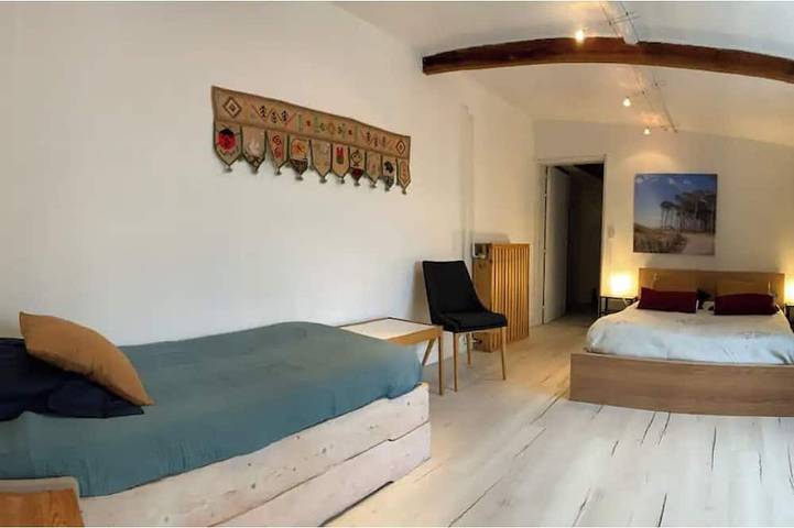 Apartamento entero, Lovely suite with on-site parking in Pessac, Región de Burdeos