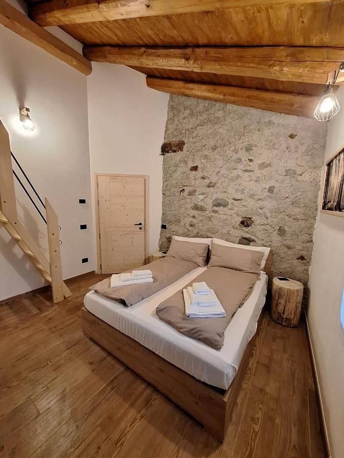 Casa vacanza per 4 persone, con sauna e panorama in Tione di Trento