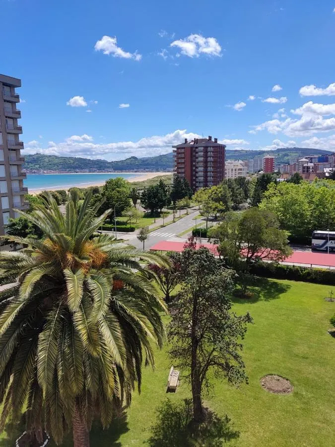 Apartamento de vacaciones para 4 personas, con vistas y jardín - 1