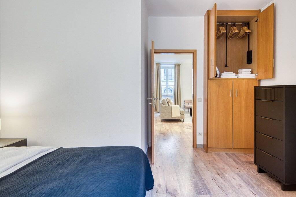 Ganze Wohnung, Renovated Grund 1Br nr bus station, by Blueground in Luxemburg (Stadt), Luxemburg