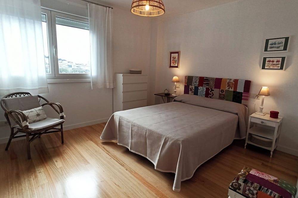 Entire apartment, Centrally located apartment, recently renovated. Garage in Vigo, Rías Baixas