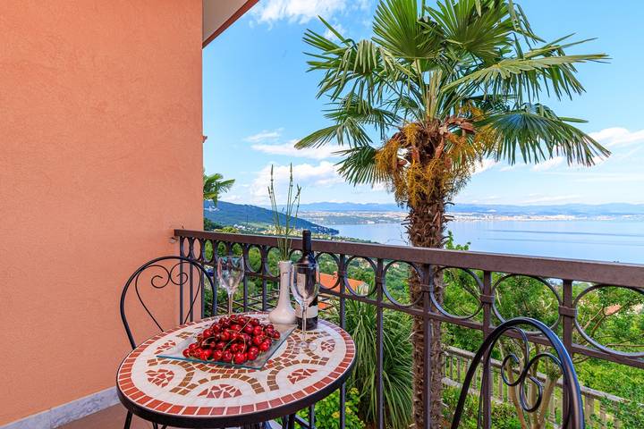 Apartament wakacyjny dla 3 osób, z Balkon/ taras w Lovran