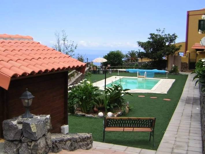 Casa rural para 2 personas, con Terraza y Piscina en La Orotava