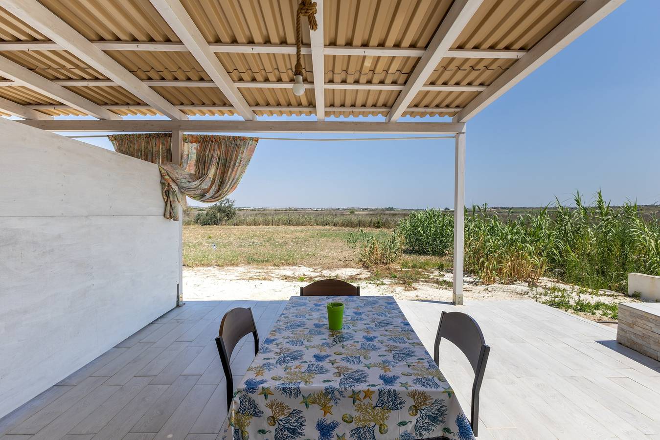Appartement entier, Appartement "Laguna Blu" avec terrasse privée et Wi-Fi in Granelli, Province de Syracuse