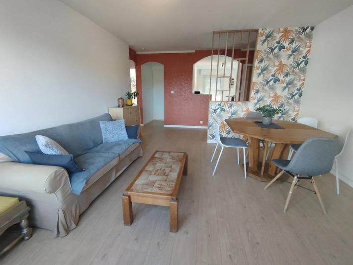 Gîte pour 5 personnes, avec Balcon ainsi que Terrasse et Vue dans Arbent