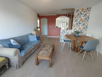 Gîte pour 5 personnes, avec terrasse et vue dans Arbent