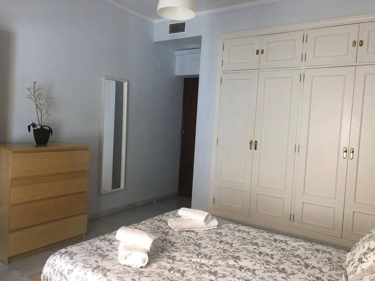 Ganze Wohnung, Apartment 'Santa Ana - Palacio Del Infantado' with Wi-Fi and Air Conditioning in Casco Antiguo, Sevilla