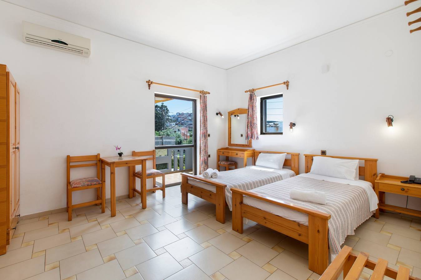 Estudio entero, Estudio 'Popi Budget 2 Adultos' con vistas a la montaña, Wi-Fi y aire acondicionado in Agia Marina, Region de Chania