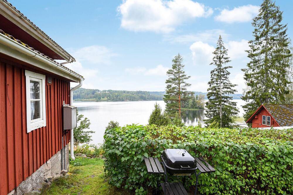 Nice home in årjäng with Wifi in Dalsland