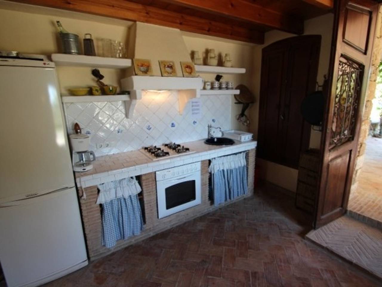 Villa chaleureuse à Benissa avec piscine privée et grand jardin arboré, pour 4 personnes in Benissa, Costa Blanca