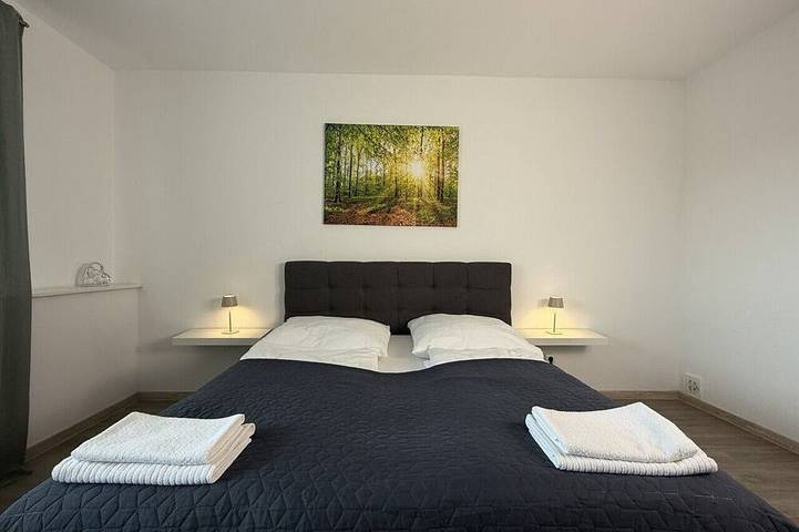 Ganze Wohnung, Napa Night | Klimaanlage, Balkon, 6 Gäste, nahe Messe & Europapark in Offenburg, Mittlerer Schwarzwald