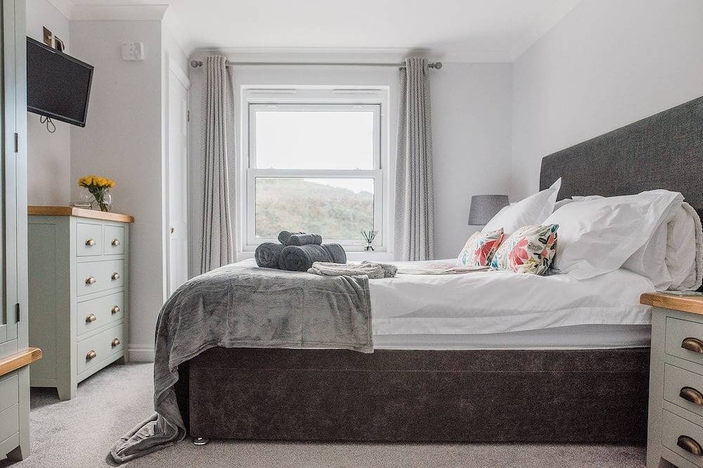 Entire apartment, Number Seven - luxury ensuite apt - Watergate Bay in Watergate Bay, Newquay