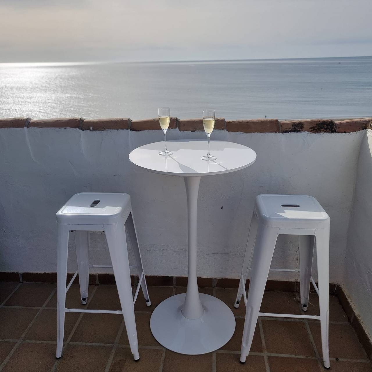 Appartement entier, Marina Duquesa 2431 Beach Front in Sabinillas, Manilva