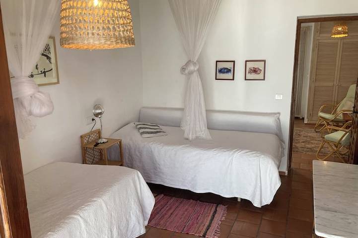 Maison de vacances avec balcon et terrasse sur le toit in Maro, Nerja
