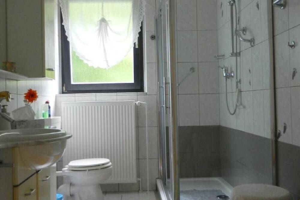 Ganze Wohnung, Preiser in Schieder-Schwalenberg in Schieder, Schieder-Schwalenberg