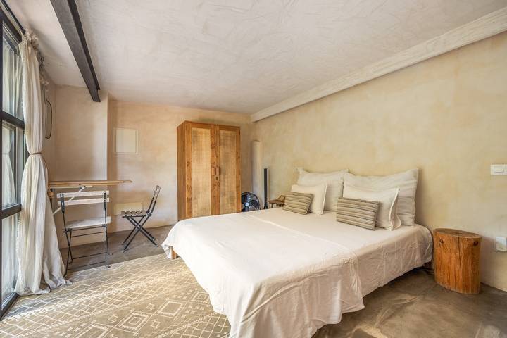 Estudio entero, Casa rural 'Sa Caseta Mallorca Studio' con vistas a la montaña, piscina y Wi-Fi compartidos in Algaida, Interior de Mallorca