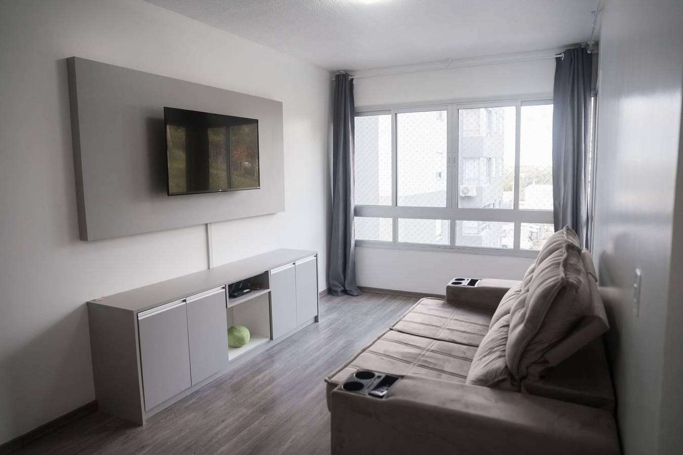 Apartamento entero, Apto c/ Churrasqueira e Garagem em Bento Gonçalves in Bento Gonçalves (Río Grande del Sur), Río Grande del Sur