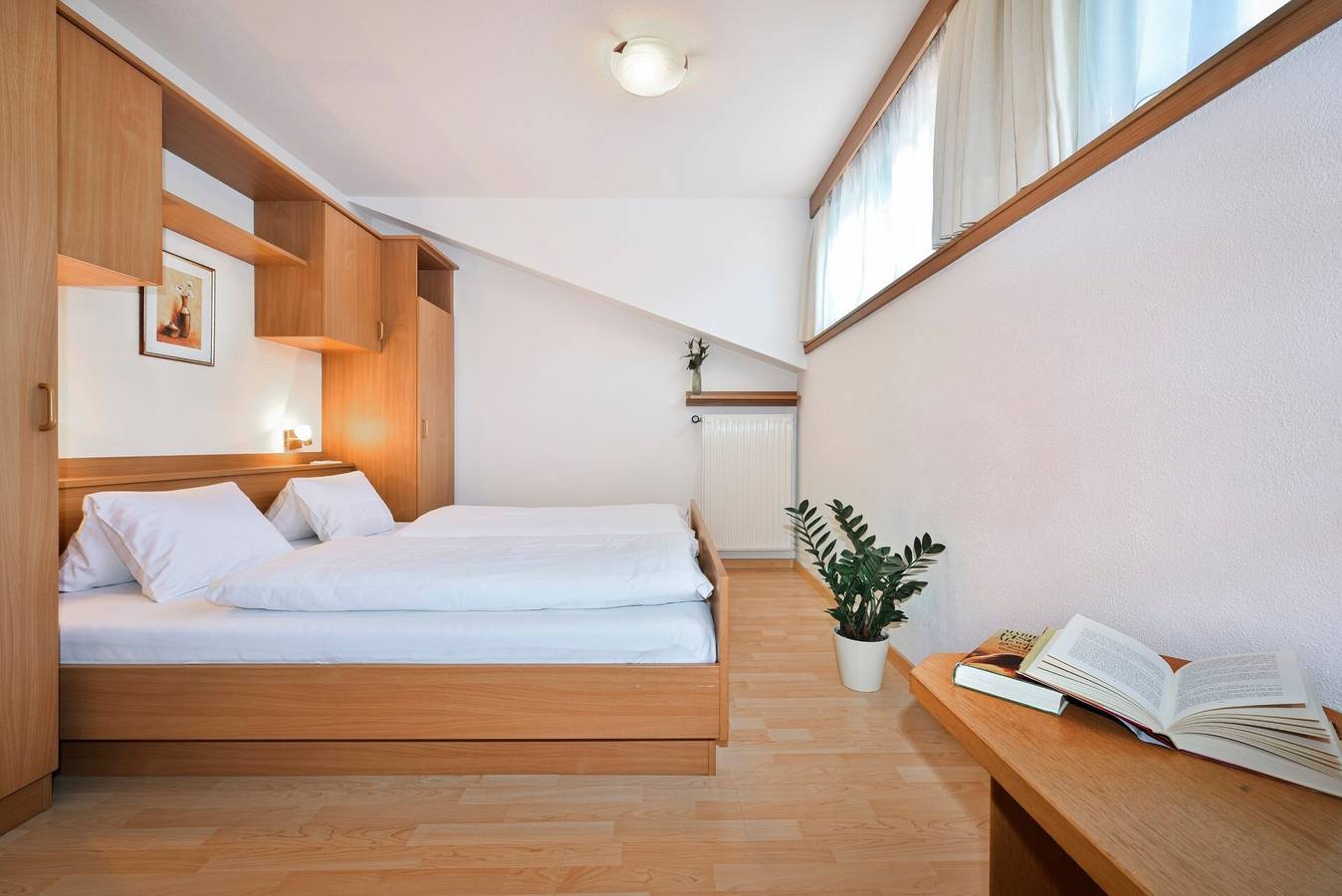 Ganze Wohnung, Ferienwohnung "Alpenchalet Niederkofler Isabella" mit Bergblick, Sauna & Garten in St. Johann im Ahrntal, Ahrntal