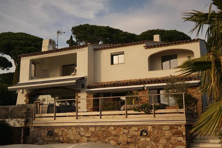 Villa pour 6 personnes, avec vue ainsi que piscine et jardin à Sainte-Maxime - 4
