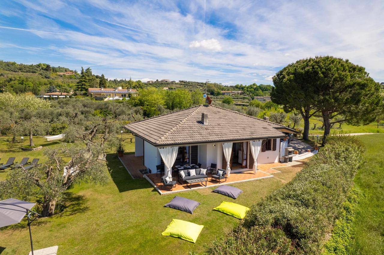 Magic Villa Bardolino in Bardolino, Gardasee-Berge