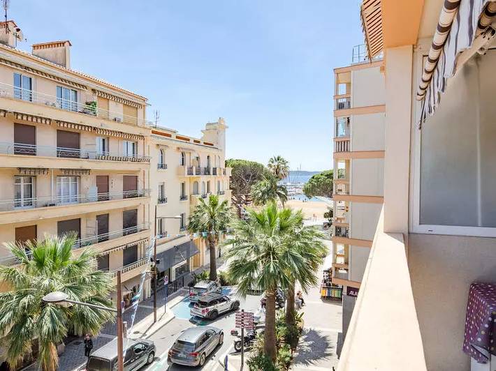 Gîte pour 4 personnes, avec terrasse dans Casino De Sainte Maxime - 2