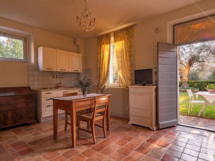 Agriturismo per 3 persone, con piscina e giardino a Pesaro