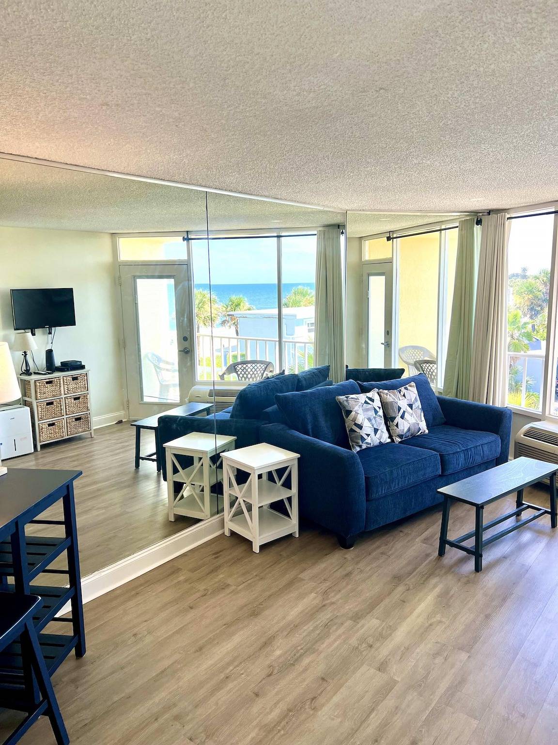 Ganze Wohnung, Waters Edge - Ocean View at Symphony Beach Club in Ormond Beach, Florida