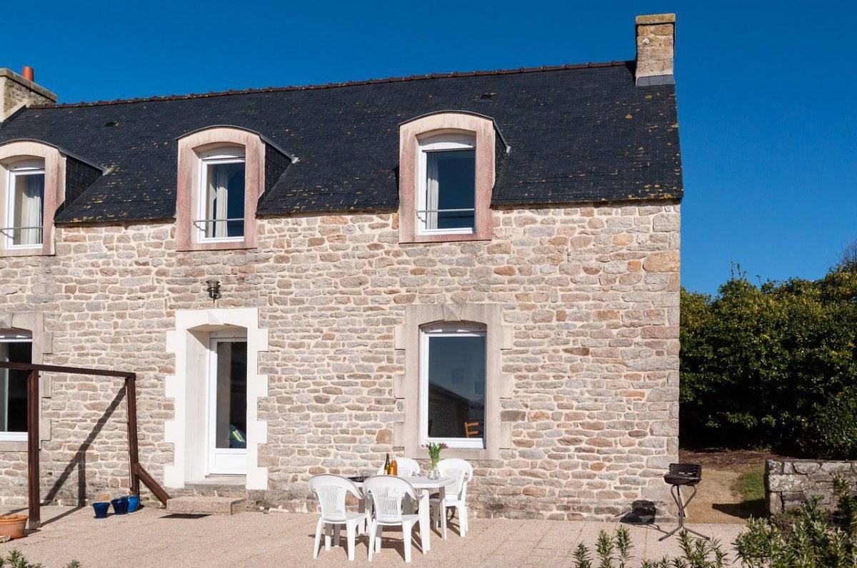 Neizh ar uennlienn gite est in Plomeur, Côte de Cornouaille