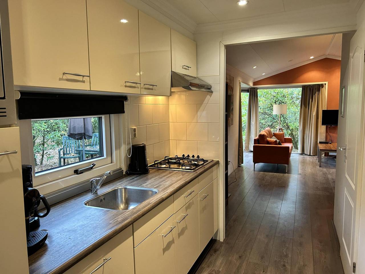 Knus 6 persoons vakantiechalet op bosrijk landgoed. in Hooghalen, Drenthe