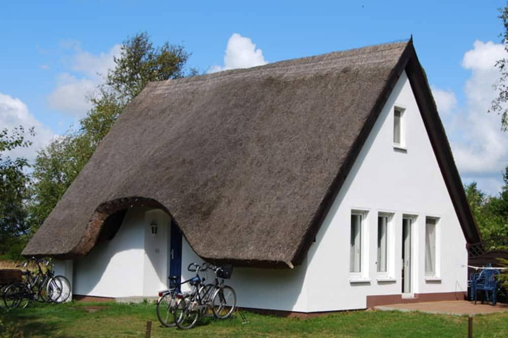 Ganze Wohnung, Doppelhaushälfte - Doppelhaus Hiddensee bei Vitte in Hiddensee, Nationalpark Vorpommersche Boddenlandschaft
