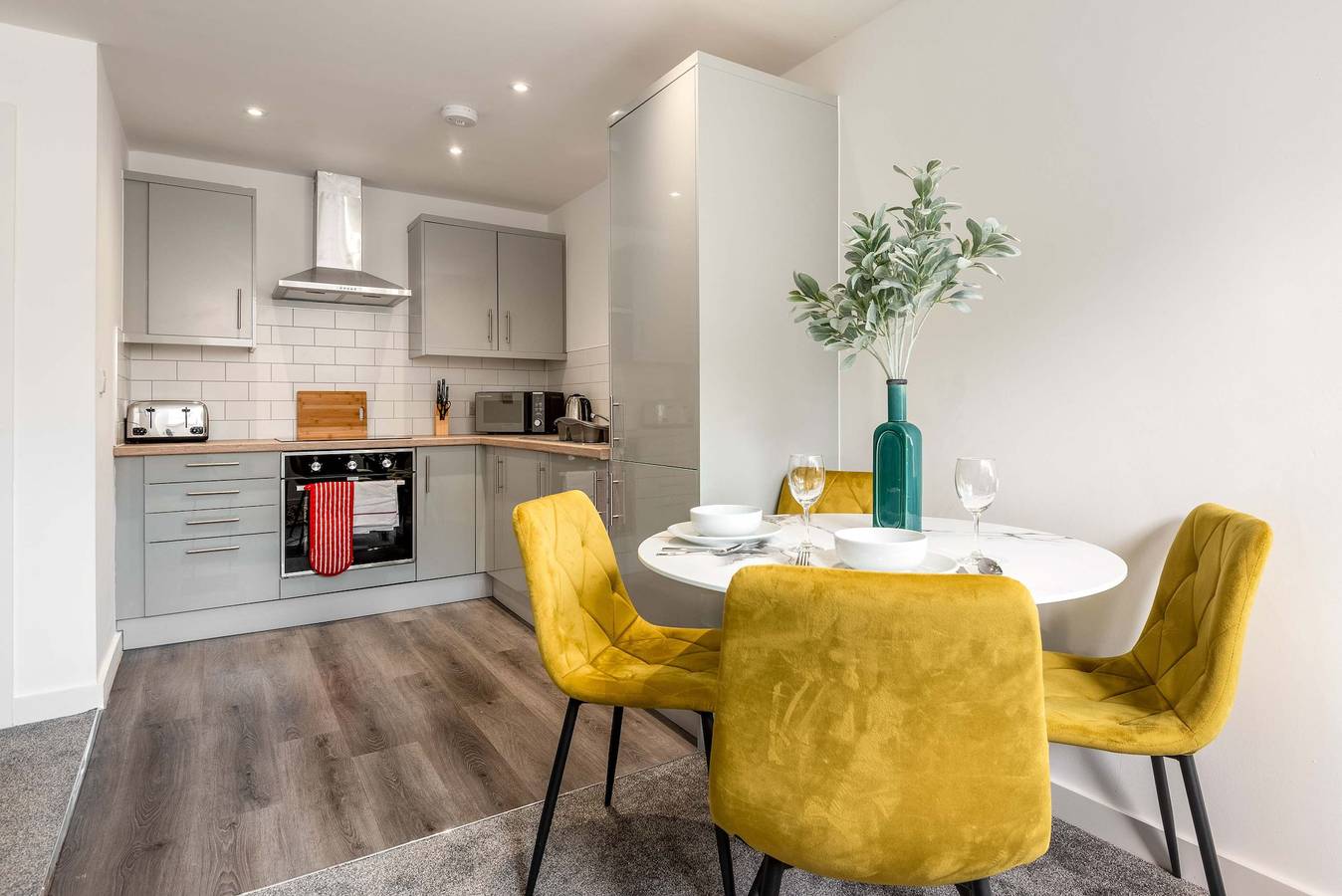 Ganze Wohnung, Smart 1 Bedroom Apartment in Central Rotherham in Südliches Yorkshire