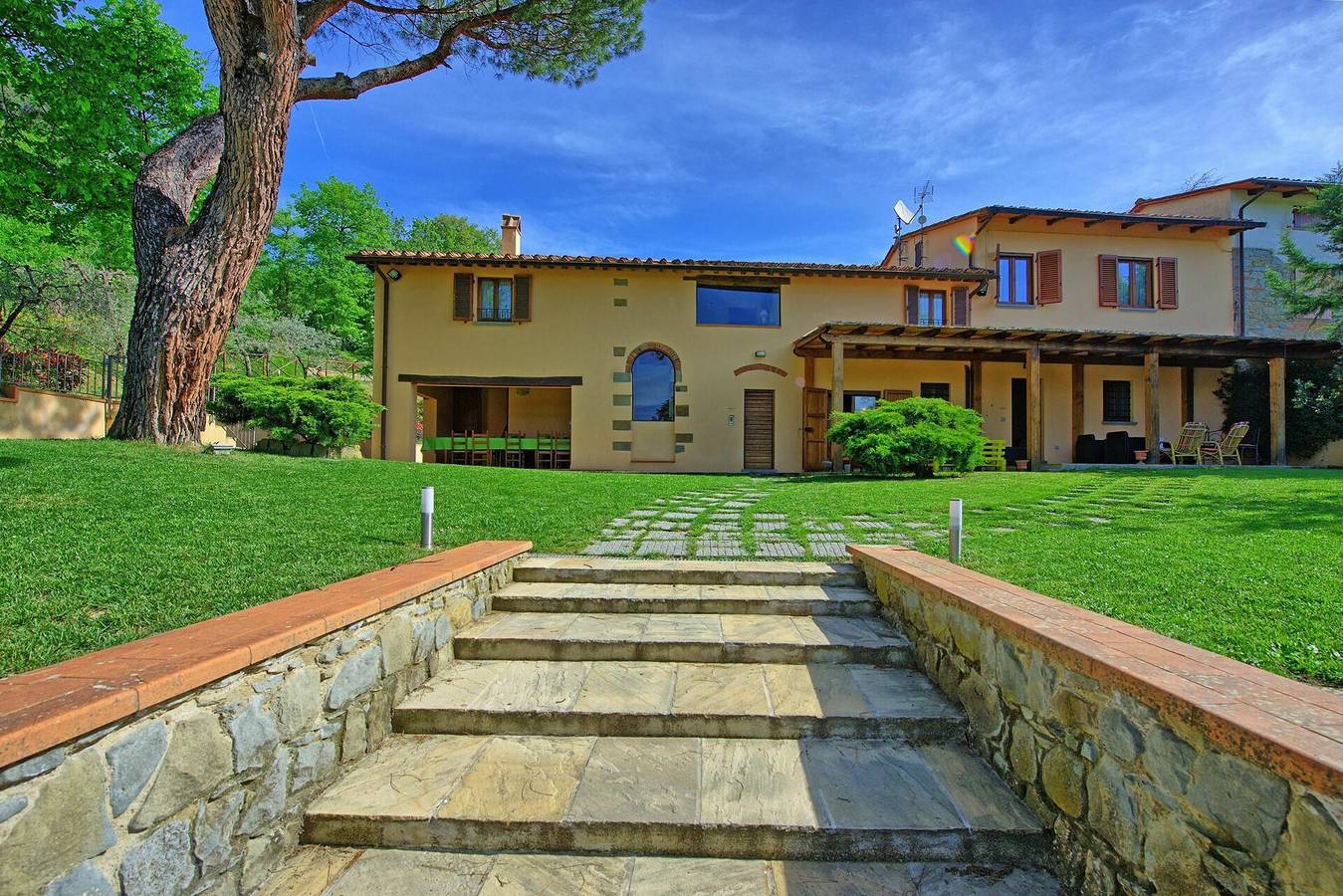 Villa für 14 Personen mit Pool in Valdarno