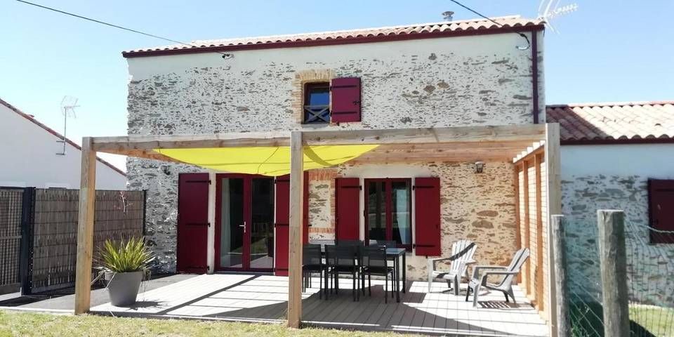 Location de vacances pour 4 personnes, avec jardin et terrasse à Challans