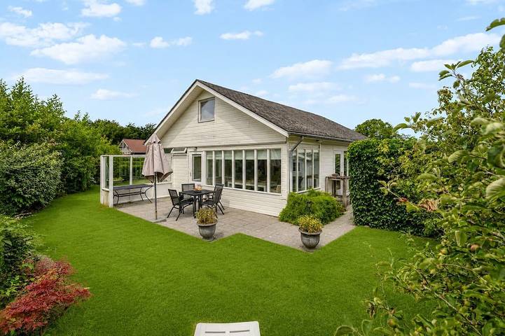 Ferienpark für 3 Personen, mit Terrasse und Garten in Julianadorp