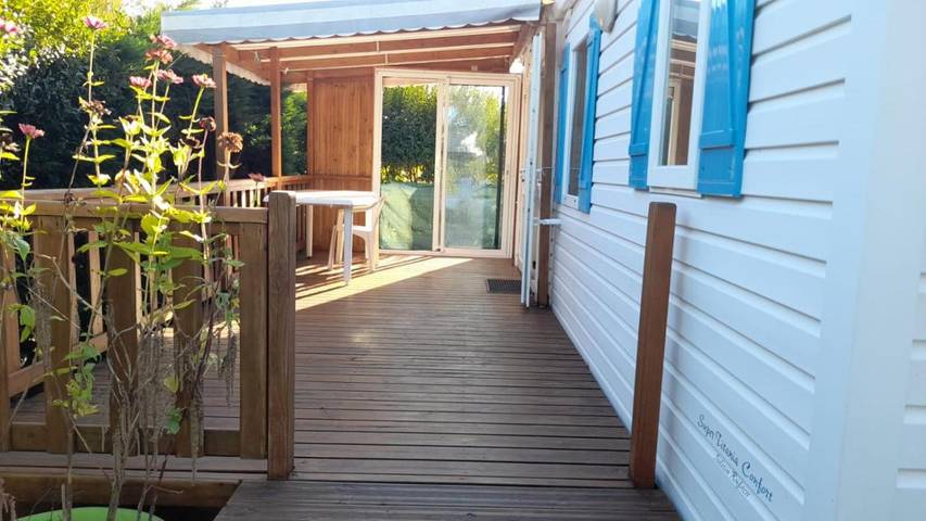 Camping pour 6 personnes, avec Terrasse et Jardin ainsi que Bassin pour enfant et Piscine à Carnac