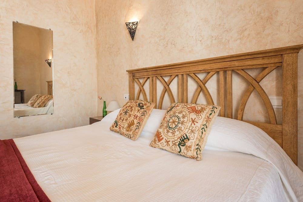 Entire apartment, Majestic apartment in Tarifa´s old town in Playa de Los Lances, Tarifa