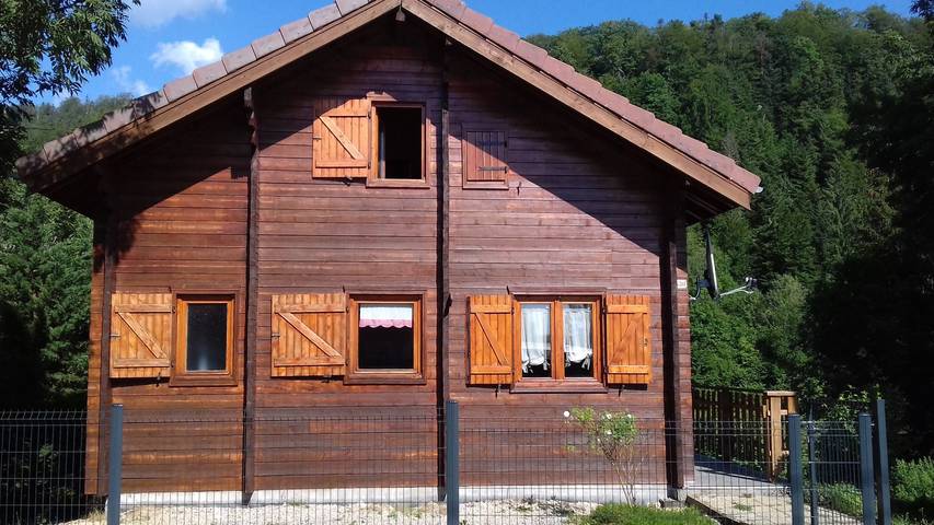 Gîte pour 6 personnes, avec jardin et terrasse, animaux acceptés - 1
