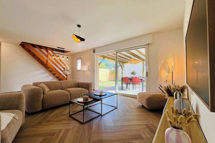 Ferienhaus für 8 Personen, mit Garten und Balkon, mit Haustier