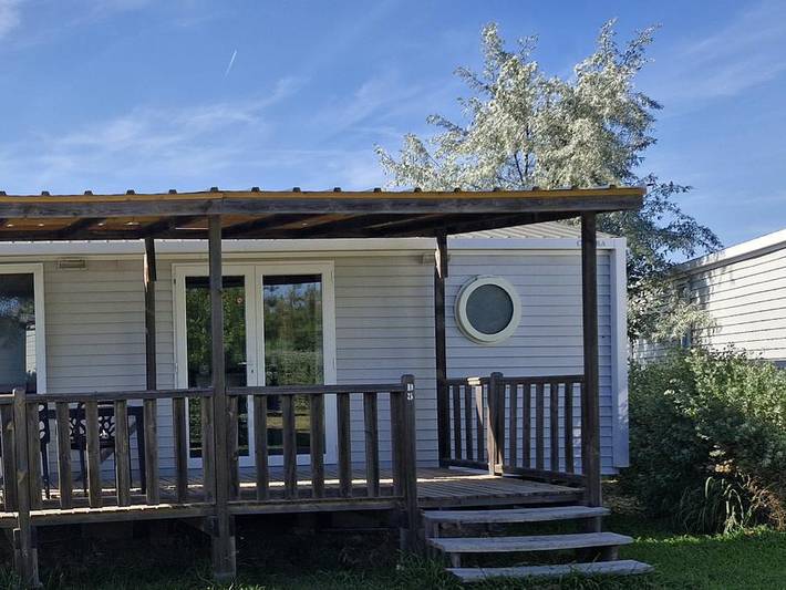 Camping pour 4 personnes, avec bassin pour enfant en Camargue - 2