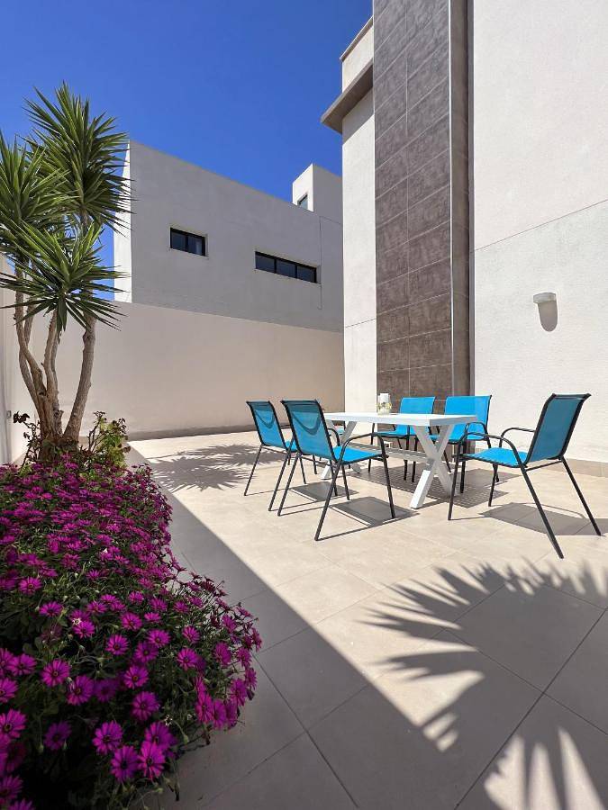 Casa rural para 6 personas, con Balcón y Terraza además de Jardín y Piscina en Pilar de la Horadada - 2