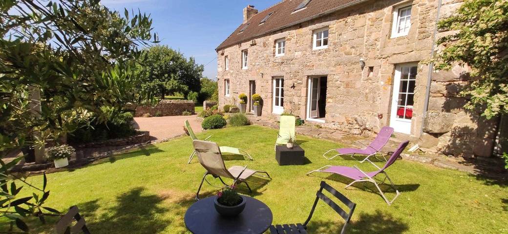 Gîte für 8 Personen, mit Terrasse und Garten in Les Pieux