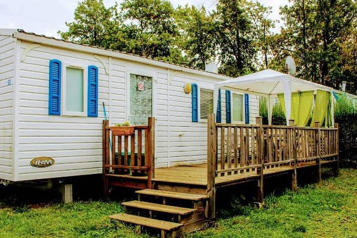 Mobil home pour 4 personnes à Verteillac