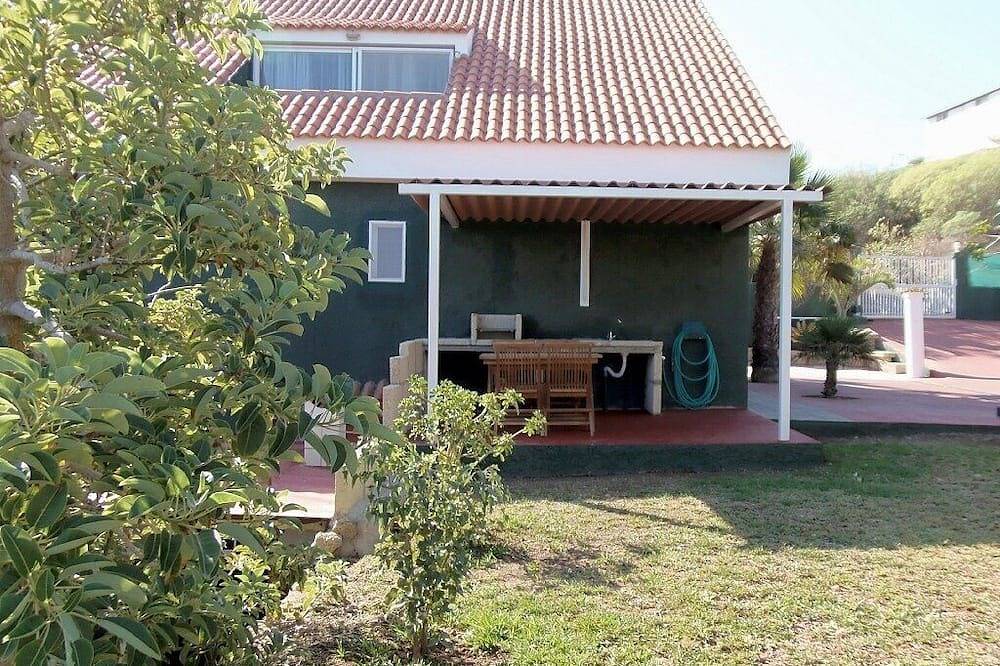 Chalet with pool in Candelaria in Candelaria, South Tenerife