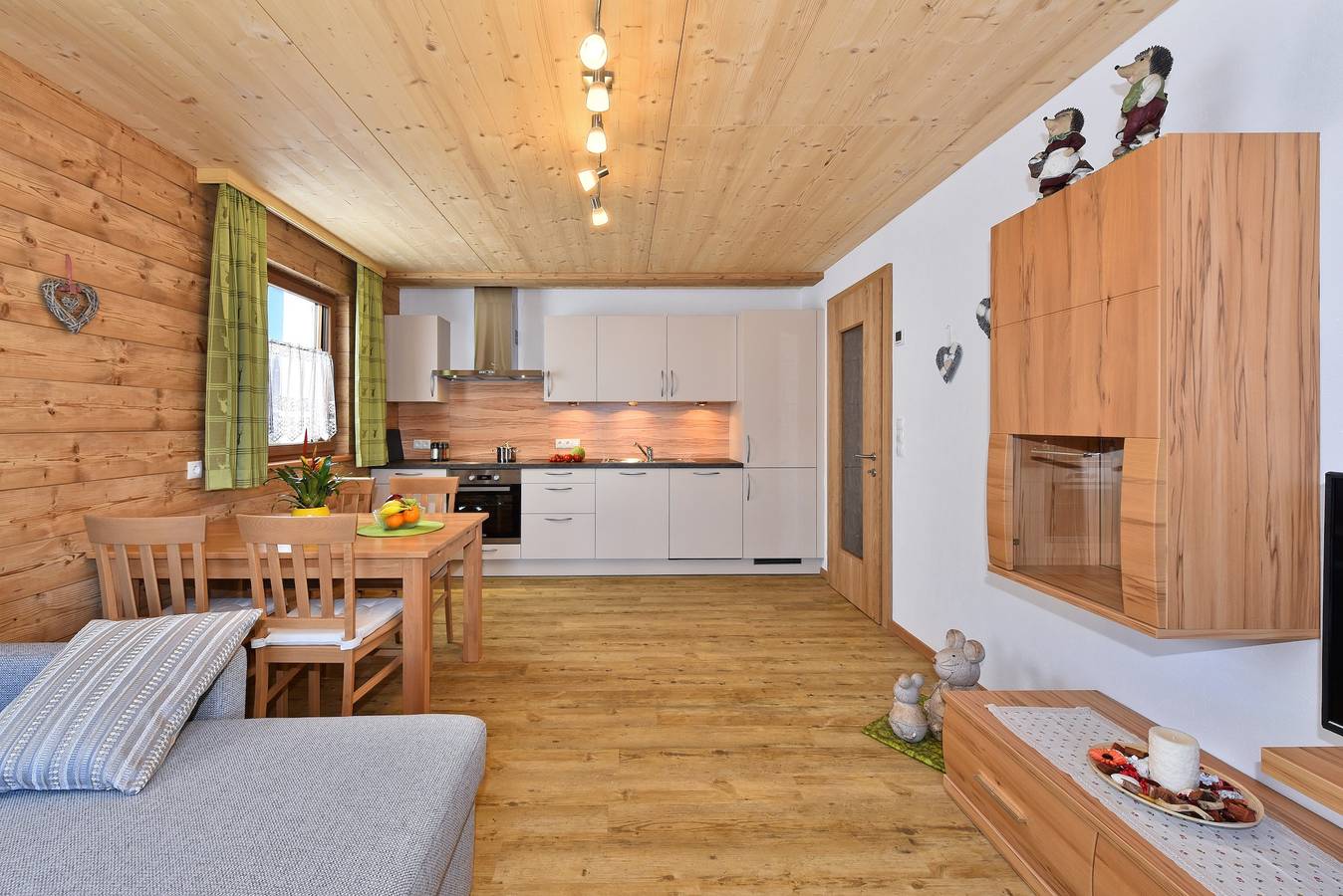 Ganze Wohnung, Ferienwohnung "Joselehof Edelweiss" mit Bergblick, Wlan & Garten in Stubaier Alpen, Ratschings
