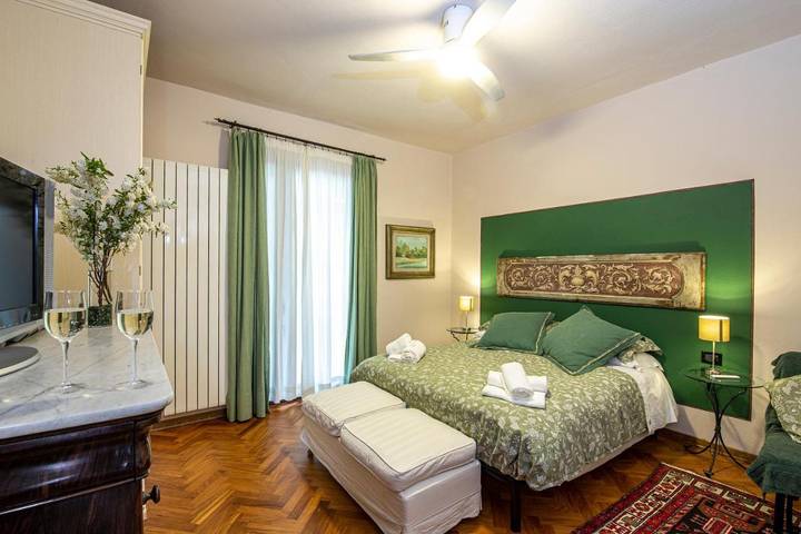 Ferienhaus für 2 Personen, mit Balkon und Whirlpool sowie Terrasse und Garten in Castel San Niccolò - 2