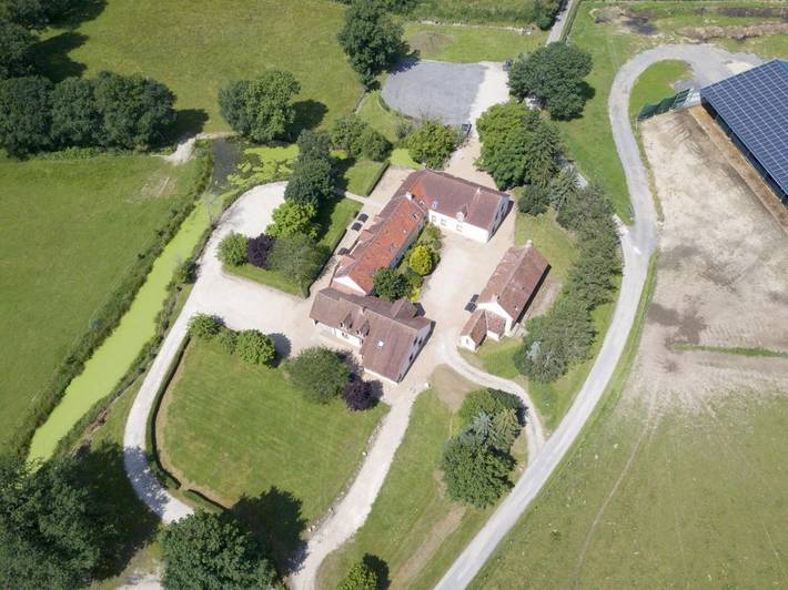 Hôtel pour 3 personnes, avec balcon ainsi que vue et jardin