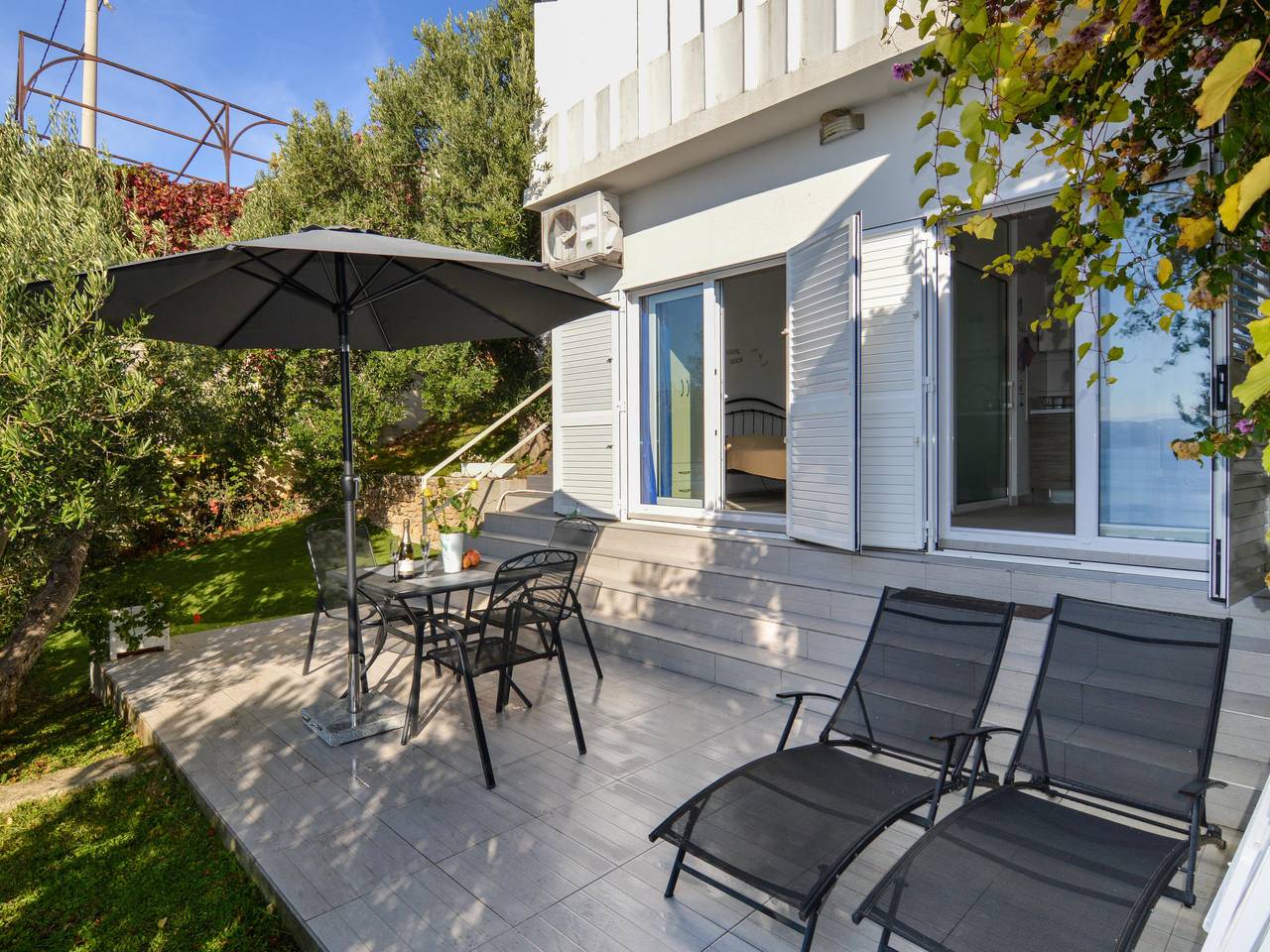 Ganze Wohnung, Mirela in Pisak, Omis-Riviera