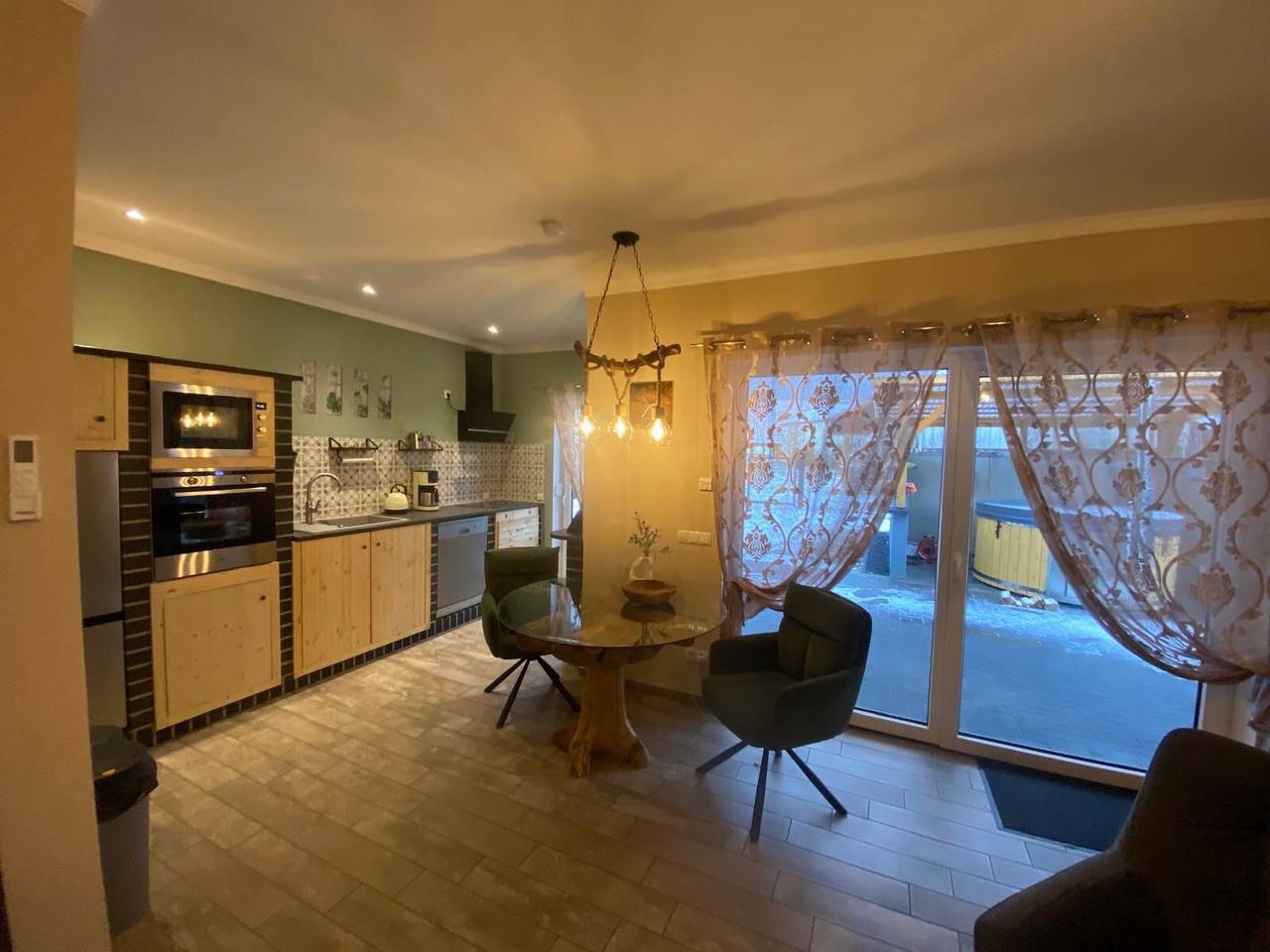 Maison de vacances 'Zur Schwalbe' avec terrasse privée, Wi-Fi et climatisation in Melzow, Warnitz