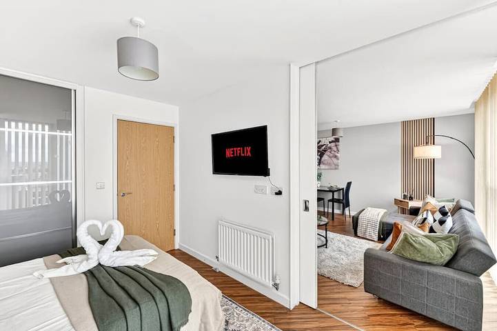 Ganze Wohnung, Chelsea Apartment @ The Hub • City Views • Free Parking • Sky TV • Fast Wifi • Yoko Property in Milton Keynes, Südostengland